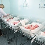 Neugeborenenzimmer